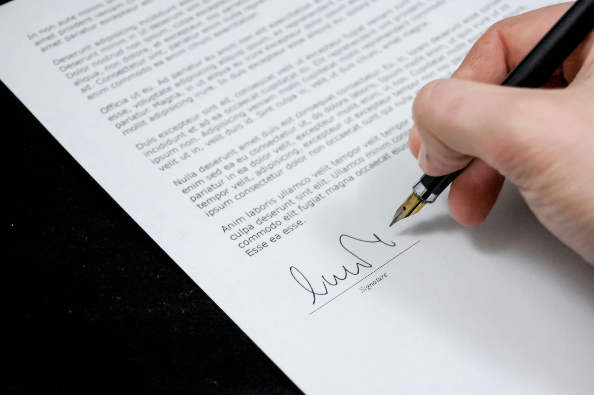 Asesoría legal en contratos de arras