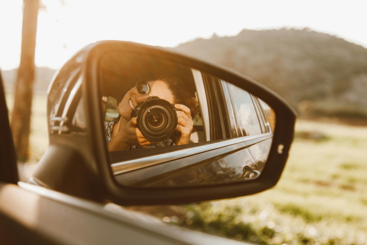 ¿Puede un vecino fotografiar mi coche?